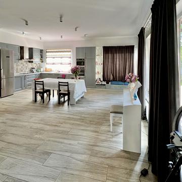 Київська, 17