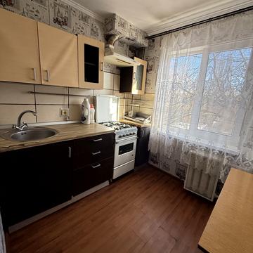 Івана та Юрія Лип вул. (Гайдара), 35