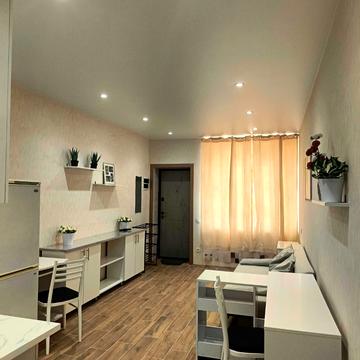 Євгена Чикаленка вул. (Матросова), 8