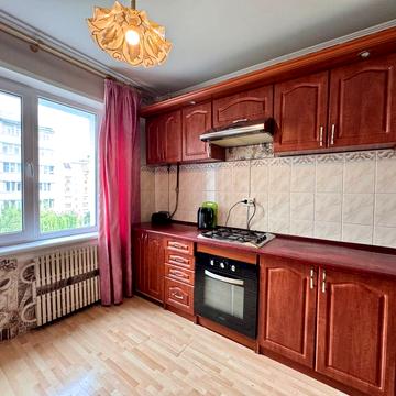 Гната Хоткевича вул., 81