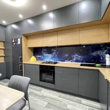 Героїв Небесної Сотні просп., 18/3