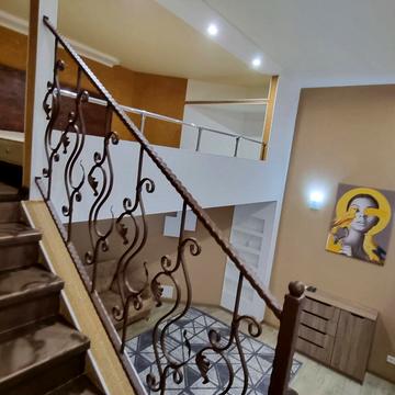 Степана Бандери вул. (Шмідта), 5