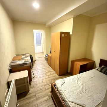 Борщагівська вул., 143-Б