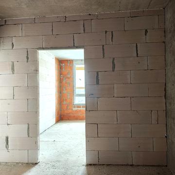 Кобилянської вул., 24