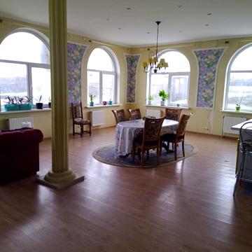 Лазурна вул., 6