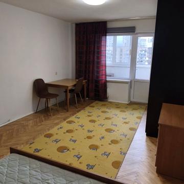 Олександра Махова вул. (Жолудєва), 8-А