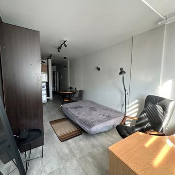 Магістральна вул., 33