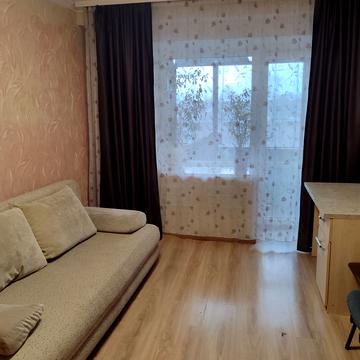 Леоніда Каденюка просп. (Юрія Гагаріна), 9