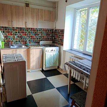 Мілютенка вул., 22