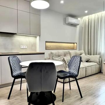 Повітряних Сил просп. (Повітрофлотський), 56