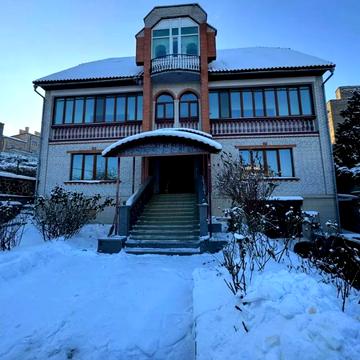 Пирятинська вул., 4