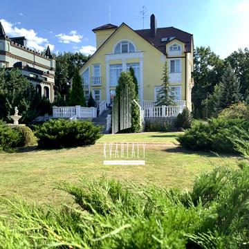 Лісова вул.