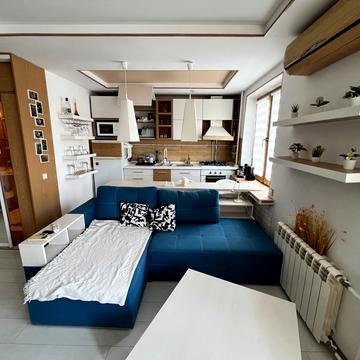 Предславинська вул., 51