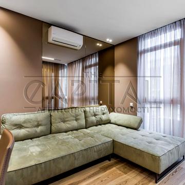 Предславинська вул., 57