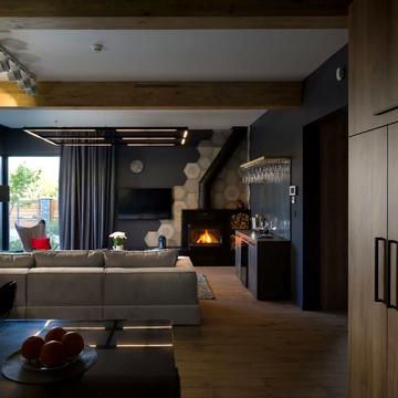 Лютнева вул., 58