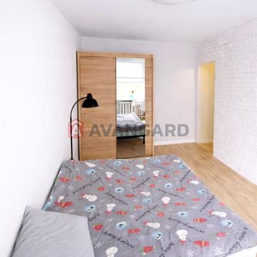 Зимових Походів вул. (Молодогвардійська), 20