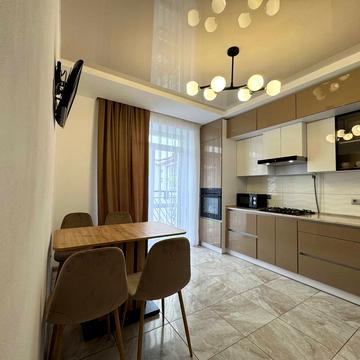 Олександра Довженка вул., 37