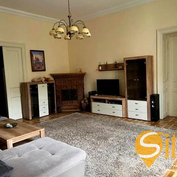 Гетьмана Петра Дорошенка вул. (Жовтнева), 44