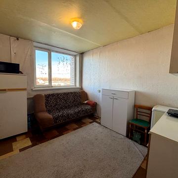 Набережна Перемоги вул., 46