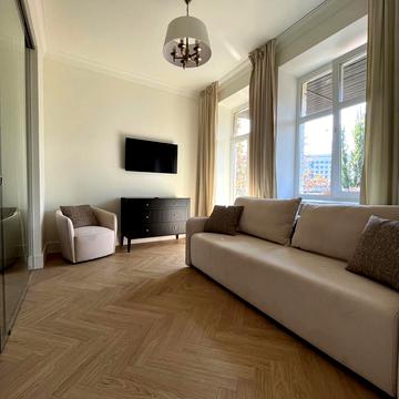 Миколи Міхновського бульв. (Дружби народів), 21