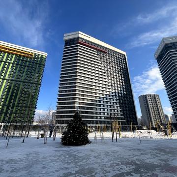 Причальна вул., 8