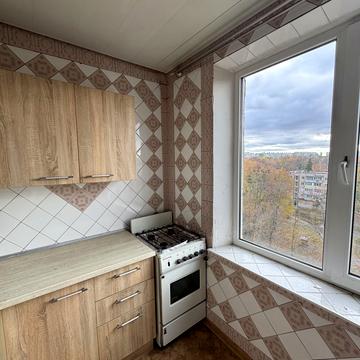 Нескорених вул., 36