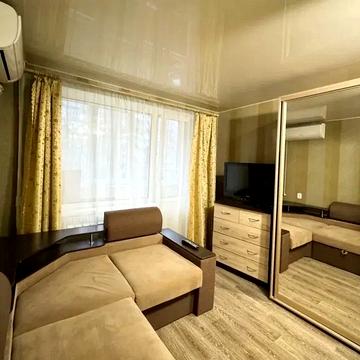 Набережна Перемоги вул., 100