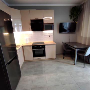 Академіка Заболотного вул., 15-Г