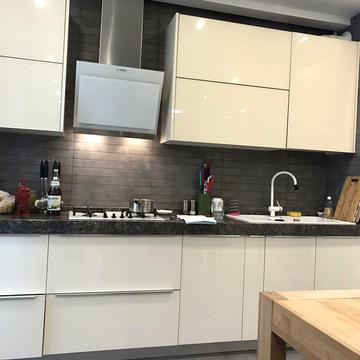 Малоголосківська вул., 8д