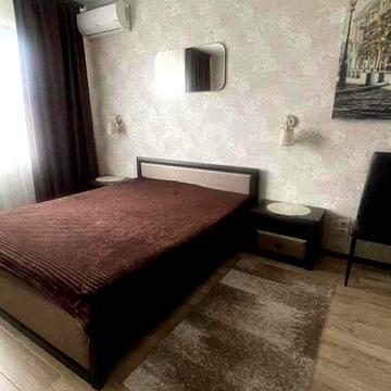 Бориса Гмирі вул., 16А