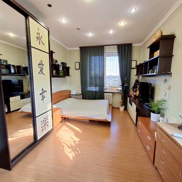 Миколи Міхновського бульв. (Дружби народів), 11