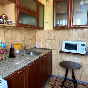 Металургів просп., 32