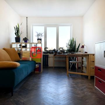 Леся Курбаса просп., 4