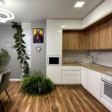 Юнацька вул., 21