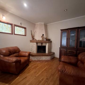 Заклинських вул., 1а