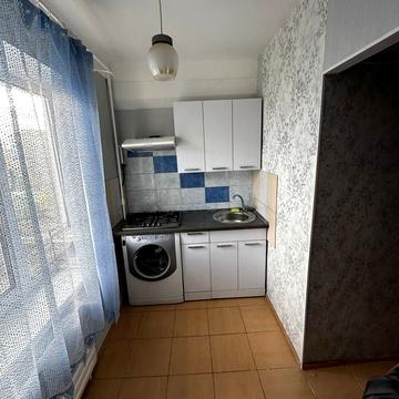 Богатирська вул., 8