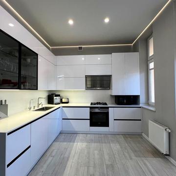 Устима Кармалюка вул., 7