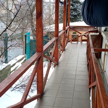 Золочівська вул.