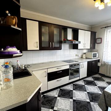 Смілянська вул., 15