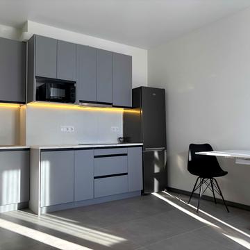 Гліба Бабіча вул. (Канальна), 8-Г