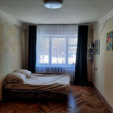 Метрологічна вул., 14