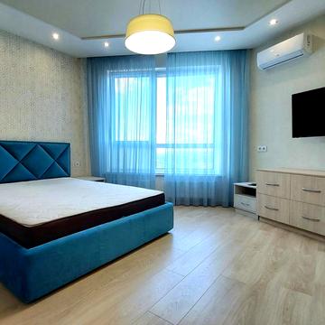 Зарічна вул., 1-В