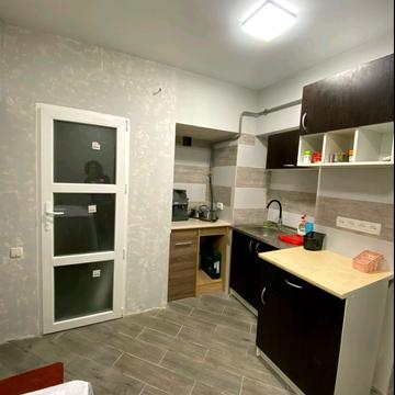 Манежна вул., 26