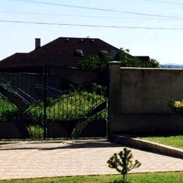 Вишневий пров.