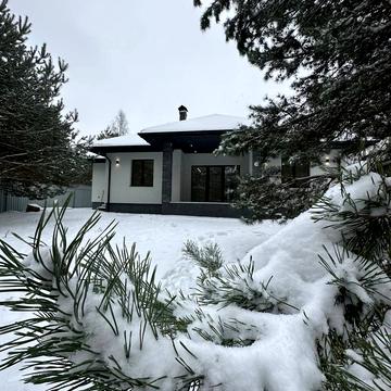 Зелена