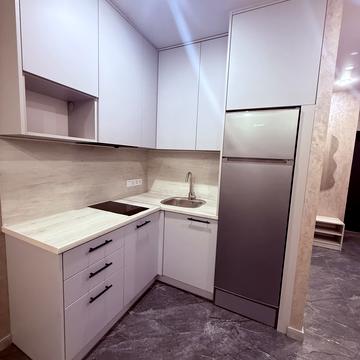 Університетська вул., 3/8