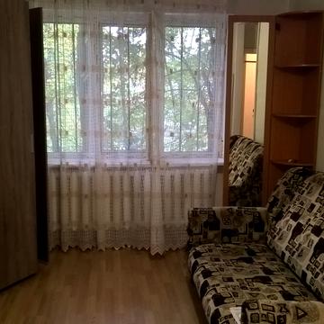 Петра Ніщинського вул., 12