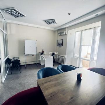 Олеся Гончара вул., 35