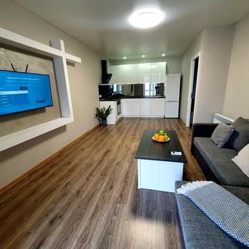 Набережна Перемоги вул., 42