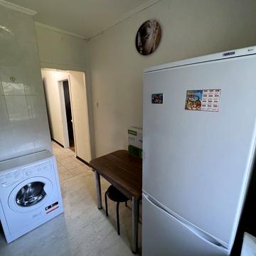 Євгена Танцюри вул., 27/2